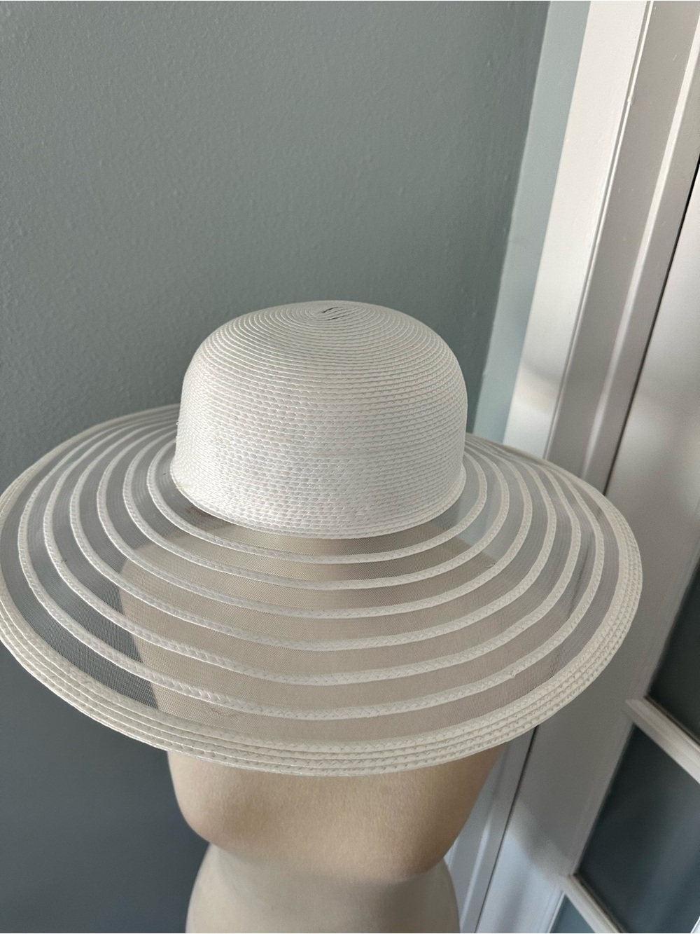 Toucan Hats NY - Women's White Wide-Brim Sheer Stripe Sun Hat
